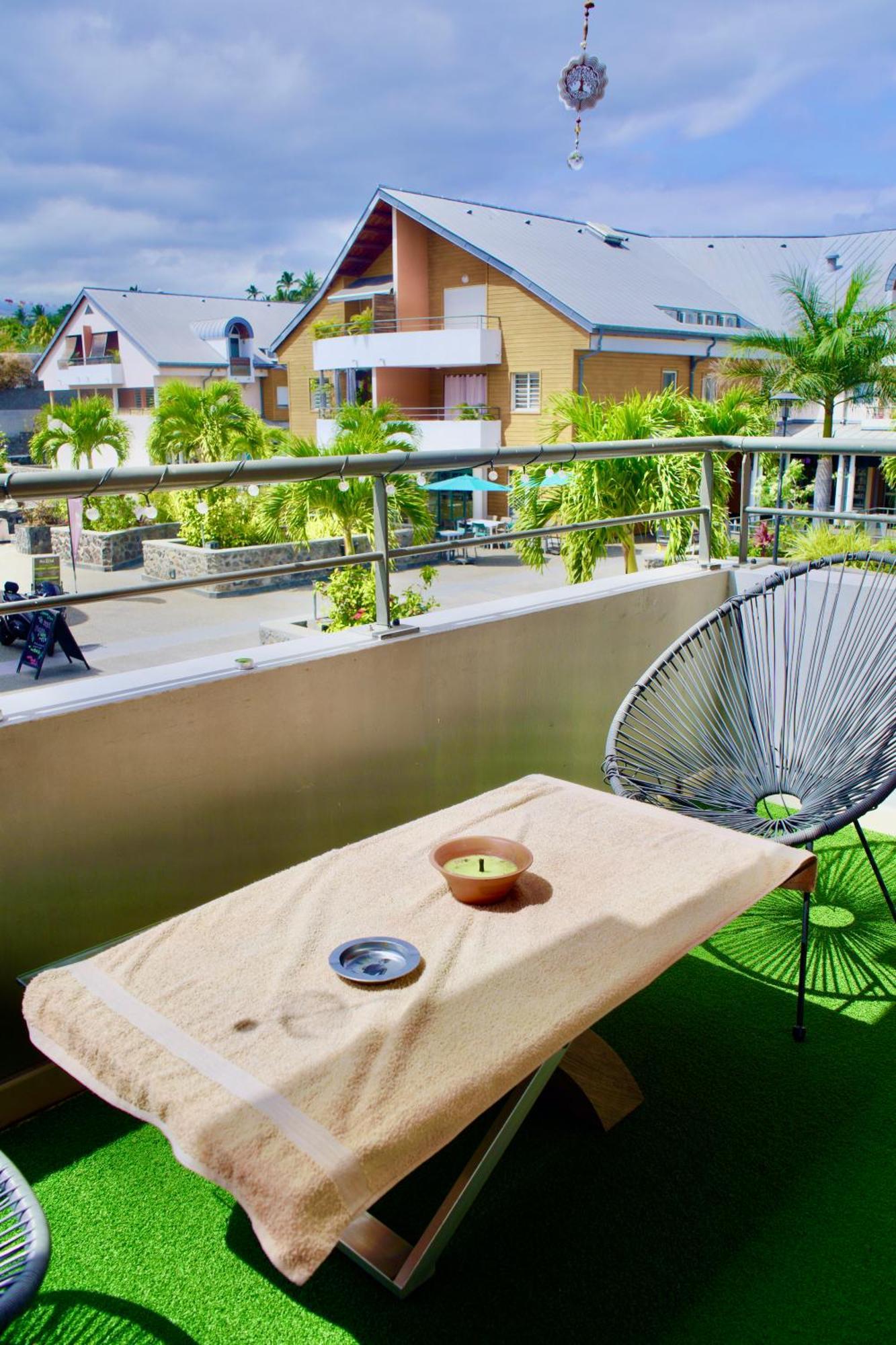 Les Balcons Du Theatre Apartment แซ็งต์-จีลส์-เลส์-แบ็งส์ ภายนอก รูปภาพ